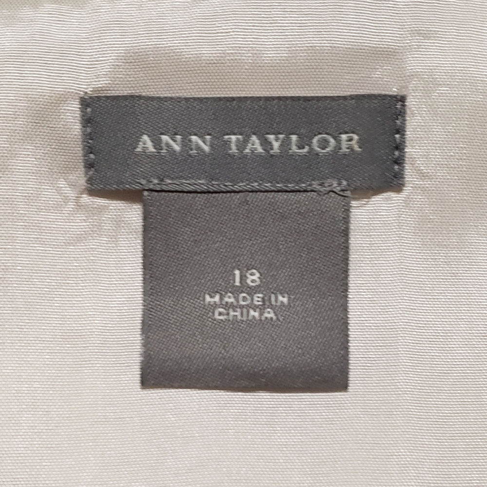 Tan and White A-Line Cowl Neck Dress - Ann Taylor - Size 18 - Picture 9 of 10